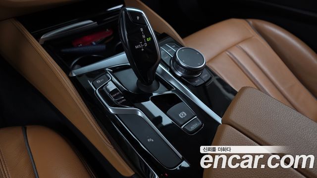 BMW 5 Series (G30) 520d Luxury Special Edition 2018 — фото 9