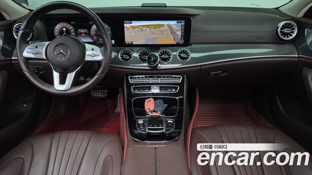 Mercedes-Benz CLS-Class (C257) CLS300d AMG Line 2019 — фото 7