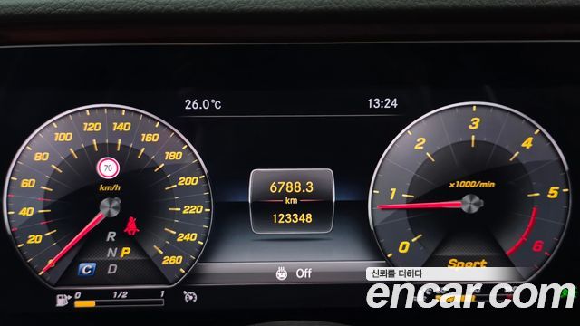 Mercedes-Benz CLS-Class (C257) CLS300d AMG Line 2019 — фото 8