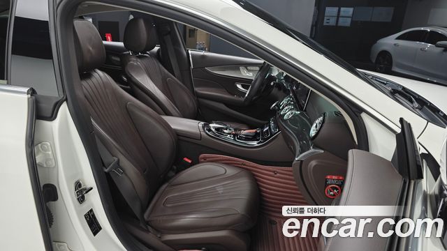 Mercedes-Benz CLS-Class (C257) CLS300d AMG Line 2019 — фото 26