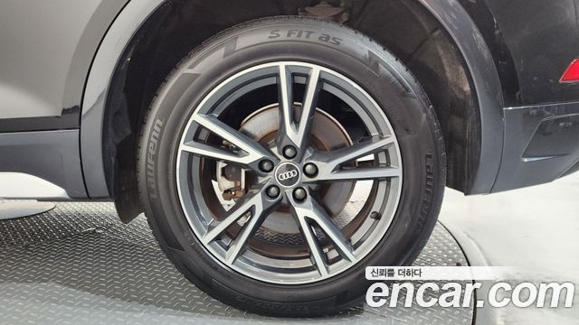Audi Q5 (FY) 45 TFSI Quattro 2021 — фото 21