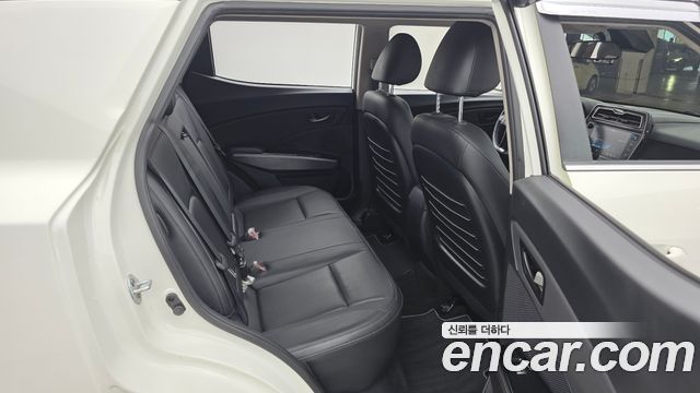 KG Mobility (SsangYong) Very New Tivoli Gasoline 1.5 2WD V3 2021 — фото 12