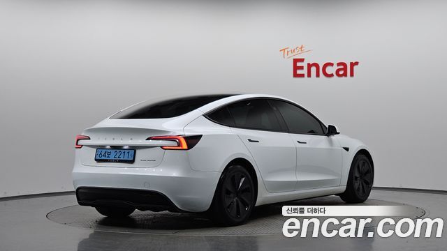 Tesla Model 3 Long Range AWD 2024 — фото 2