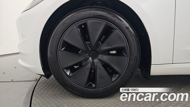 Tesla Model 3 Long Range AWD 2024 — фото 5