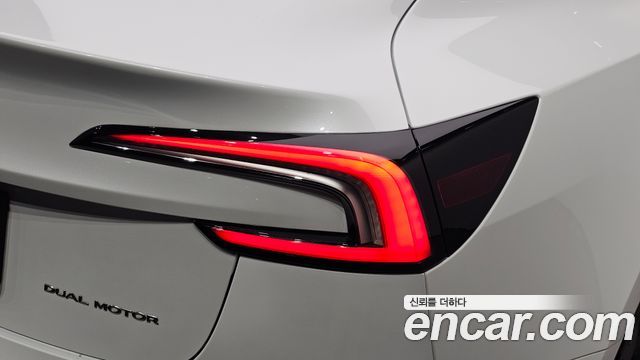 Tesla Model 3 Long Range AWD 2024 — фото 29