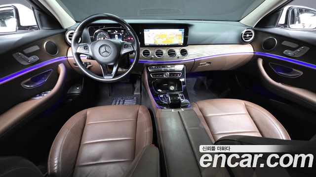 Mercedes-Benz E-Class (W213) E300 4MATIC Exclusive 2018 — фото 7