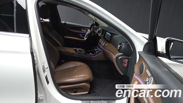 Mercedes-Benz E-Class (W213) E300 4MATIC Exclusive 2018 — фото 11