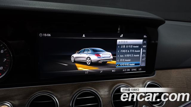 Mercedes-Benz E-Class (W213) E300 4MATIC Exclusive 2018 — фото 16
