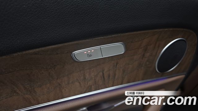 Mercedes-Benz E-Class (W213) E300 4MATIC Exclusive 2018 — фото 18
