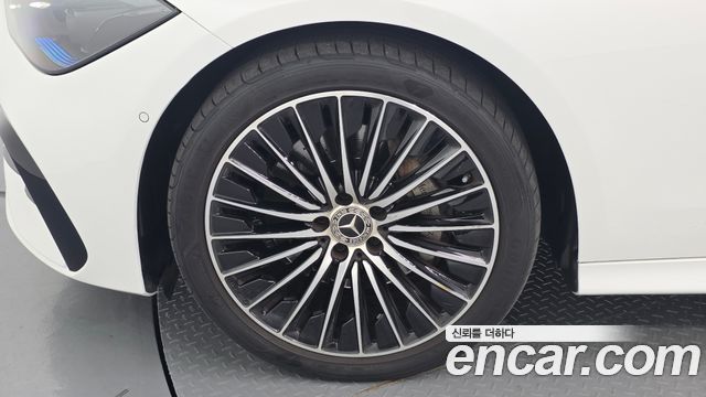 Mercedes-Benz CLE-Class (C236) CLE200 Coupe 2024 — фото 5