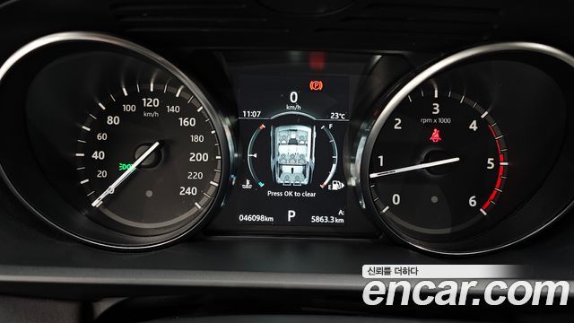 Land Rover Discovery 5 2.0 SD4 SE 2018 — фото 8