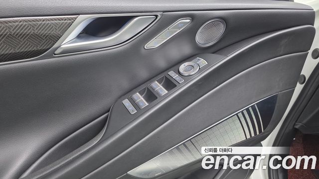 Genesis G80 (RG3) Gasoline 3.5 Turbo AWD 2022 — фото 33