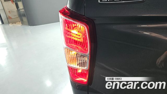 KG Mobility (SsangYong) Rexton Sports Khan Diesel 2.2 4WD Professional X (5-Link) 2019 — фото 23