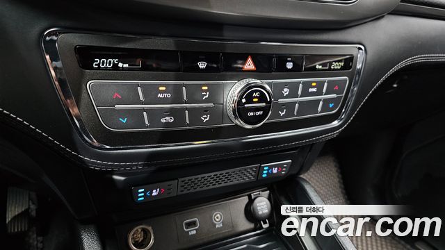 KG Mobility (SsangYong) Rexton Sports Khan Diesel 2.2 4WD Professional X (5-Link) 2019 — фото 29