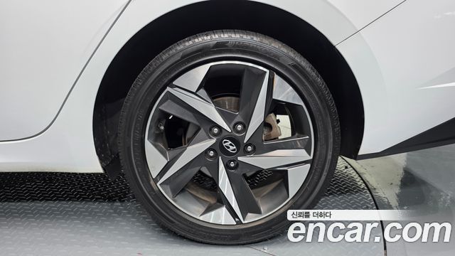 Hyundai Avante (CN7) 1.6 Inspiration 2023 — фото 21