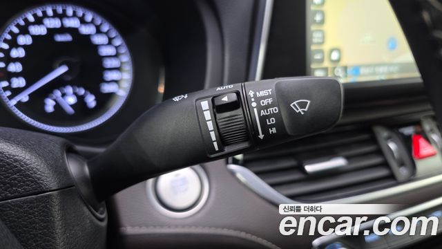 Hyundai Grandeur (IG) 3.0 Exclusive Special 2019 — фото 15