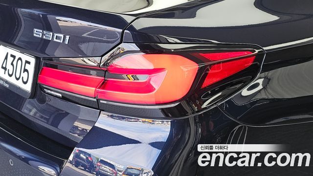BMW 5 Series (G30) 530i M Sport Package 2022 — фото 23