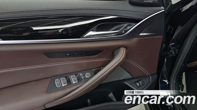 BMW 5 Series (G30) 530i M Sport Package 2022 — фото 29