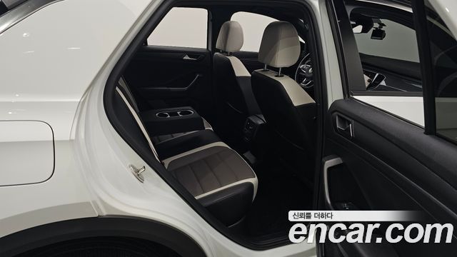 Volkswagen T-Roc 2.0 TDI Prestige 2022 — фото 12