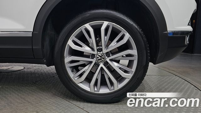 Volkswagen T-Roc 2.0 TDI Prestige 2022 — фото 21