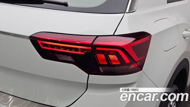 Volkswagen T-Roc 2.0 TDI Prestige 2022 — фото 23