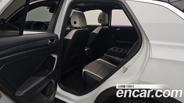 Volkswagen T-Roc 2.0 TDI Prestige 2022 — фото 26