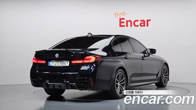 BMW 5 Series (G30) 520i M Sport 2022 — фото 2