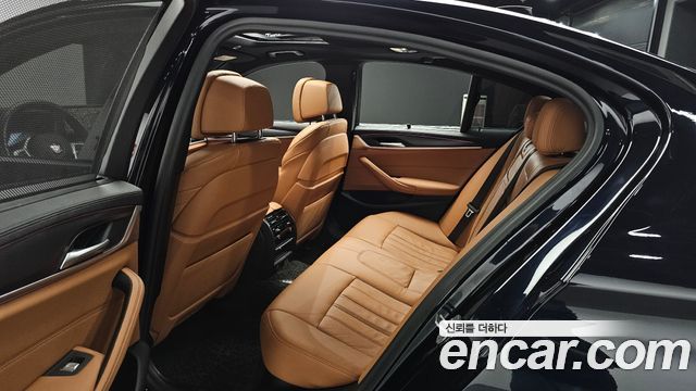 BMW 5 Series (G30) 520i M Sport 2022 — фото 16
