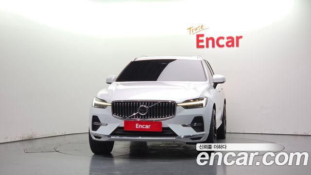 Volvo XC60 (II) T8 Ultimate Bright 2023 — фото 3