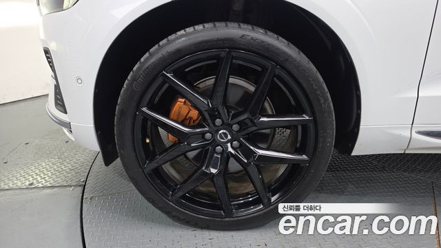 Volvo XC60 (II) T8 Ultimate Bright 2023 — фото 5