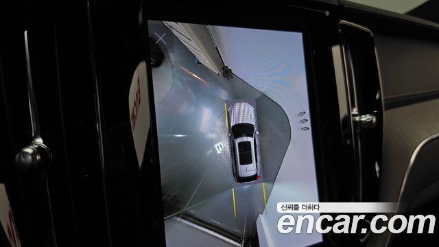 Volvo XC60 (II) T8 Ultimate Bright 2023 — фото 15