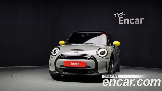 MINI Cooper Electric SE Electric 3rd 2023 — фото 3