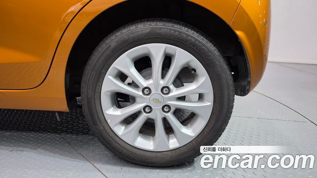 Chevrolet Spark Premier 2019 — фото 21