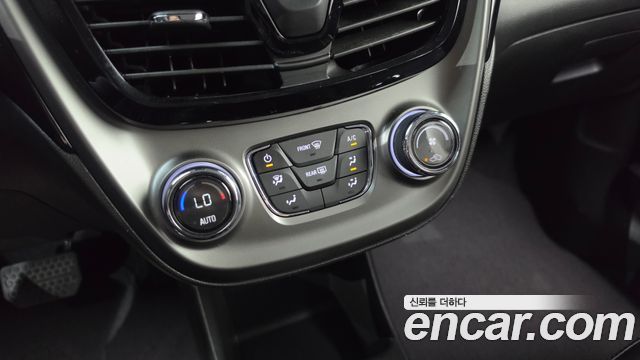 Chevrolet Spark Premier 2019 — фото 28