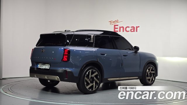 MINI Cooper S Countryman (III) ALL4 Favoured 2025 — фото 2