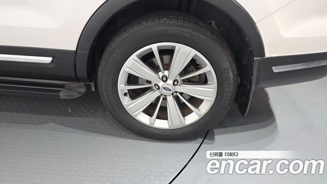Ford Explorer 2.3 Limited 4WD 5th 2018 — фото 21
