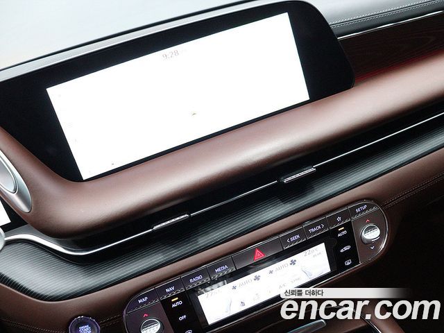 Genesis G90 (RS4) Gasoline 3.5 Turbo e-S/C AWD LWB 2023 — фото 19