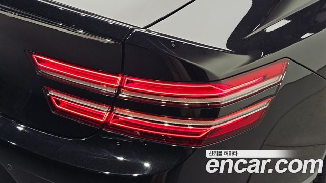 Genesis Electrified G80 (RG3) e-AWD 2023 — фото 23
