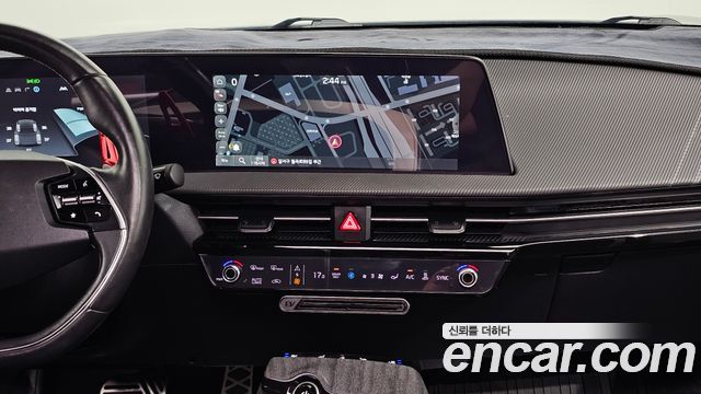 Kia EV6 Long Range 4WD GT Line 2022 — фото 14