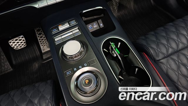 Genesis GV70 2.5T Gasoline AWD 2024 — фото 9