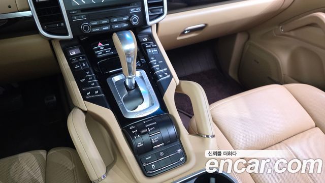 Porsche Cayenne 3.0 Diesel Platium Edition 958 2017 — фото 9