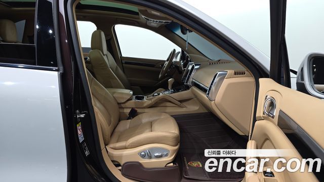 Porsche Cayenne 3.0 Diesel Platium Edition 958 2017 — фото 11