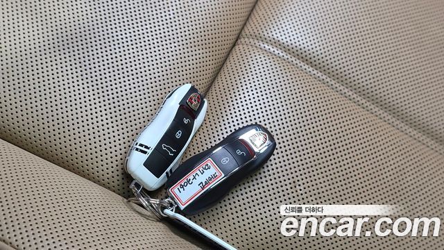 Porsche Cayenne 3.0 Diesel Platium Edition 958 2017 — фото 17