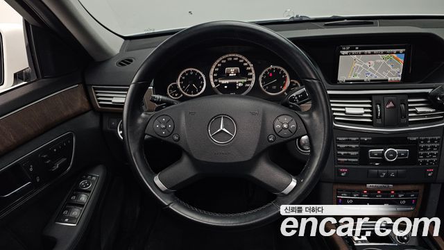 Mercedes-Benz E-Class (W212) E300 Elegance 2013 — фото 17