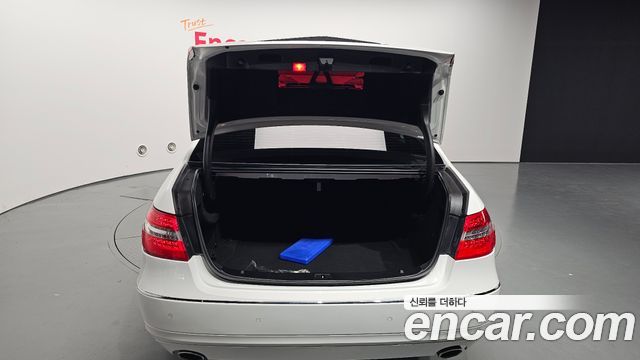 Mercedes-Benz E-Class (W212) E300 Elegance 2013 — фото 24