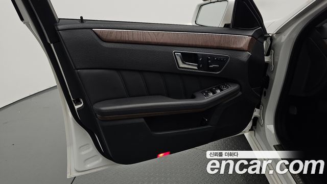 Mercedes-Benz E-Class (W212) E300 Elegance 2013 — фото 30