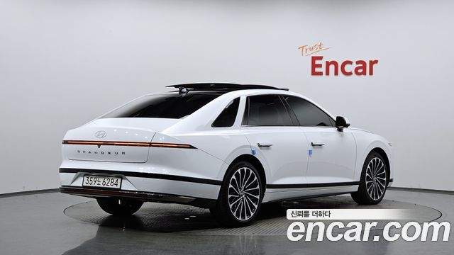 Hyundai Grandeur (GN7) 2,5 Gasoline 2WD Calligraphy 2026 — фото 2