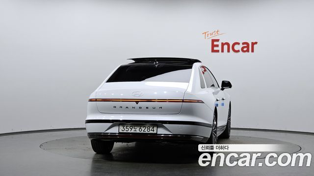 Hyundai Grandeur (GN7) 2,5 Gasoline 2WD Calligraphy 2026 — фото 4