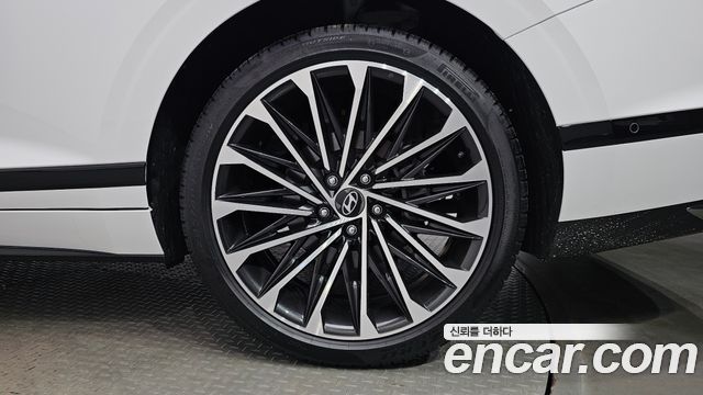 Hyundai Grandeur (GN7) 2,5 Gasoline 2WD Calligraphy 2026 — фото 21