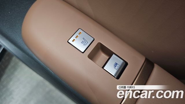 Hyundai Grandeur (GN7) 2,5 Gasoline 2WD Calligraphy 2026 — фото 37